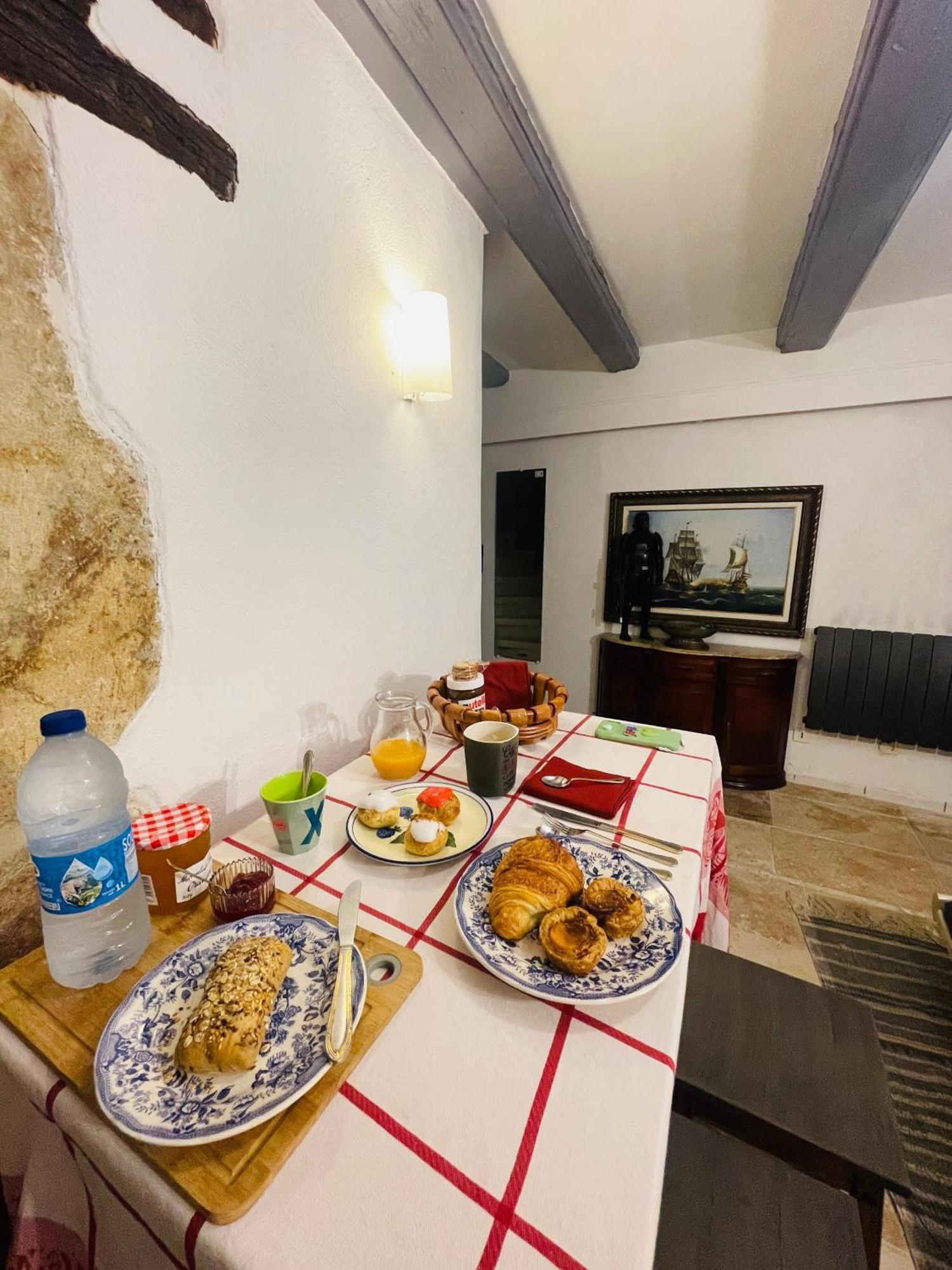 Rent Big Room With Breakfast Free In Old City Nancy Exterior foto